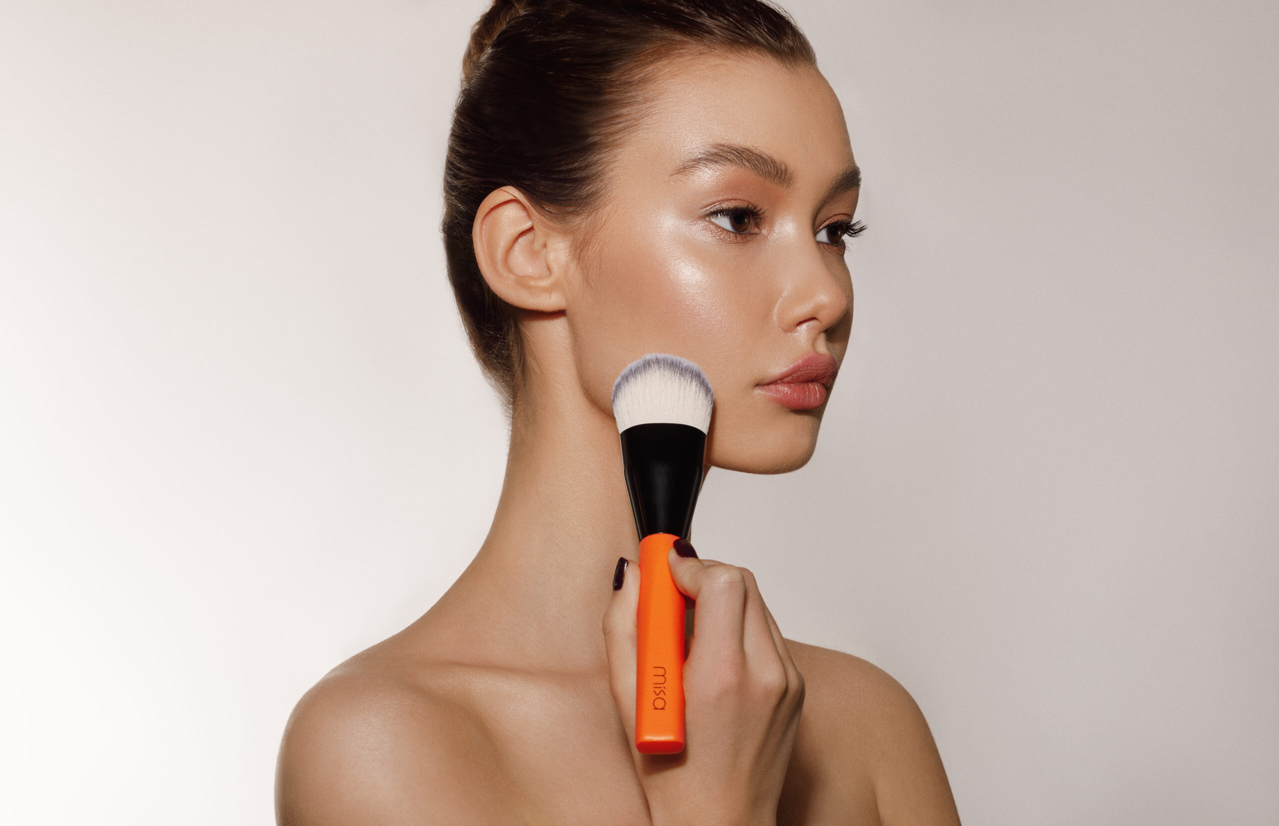 SOPH4435 O1s Orange Kiss FOUNDATION BRUSH - Misa Store